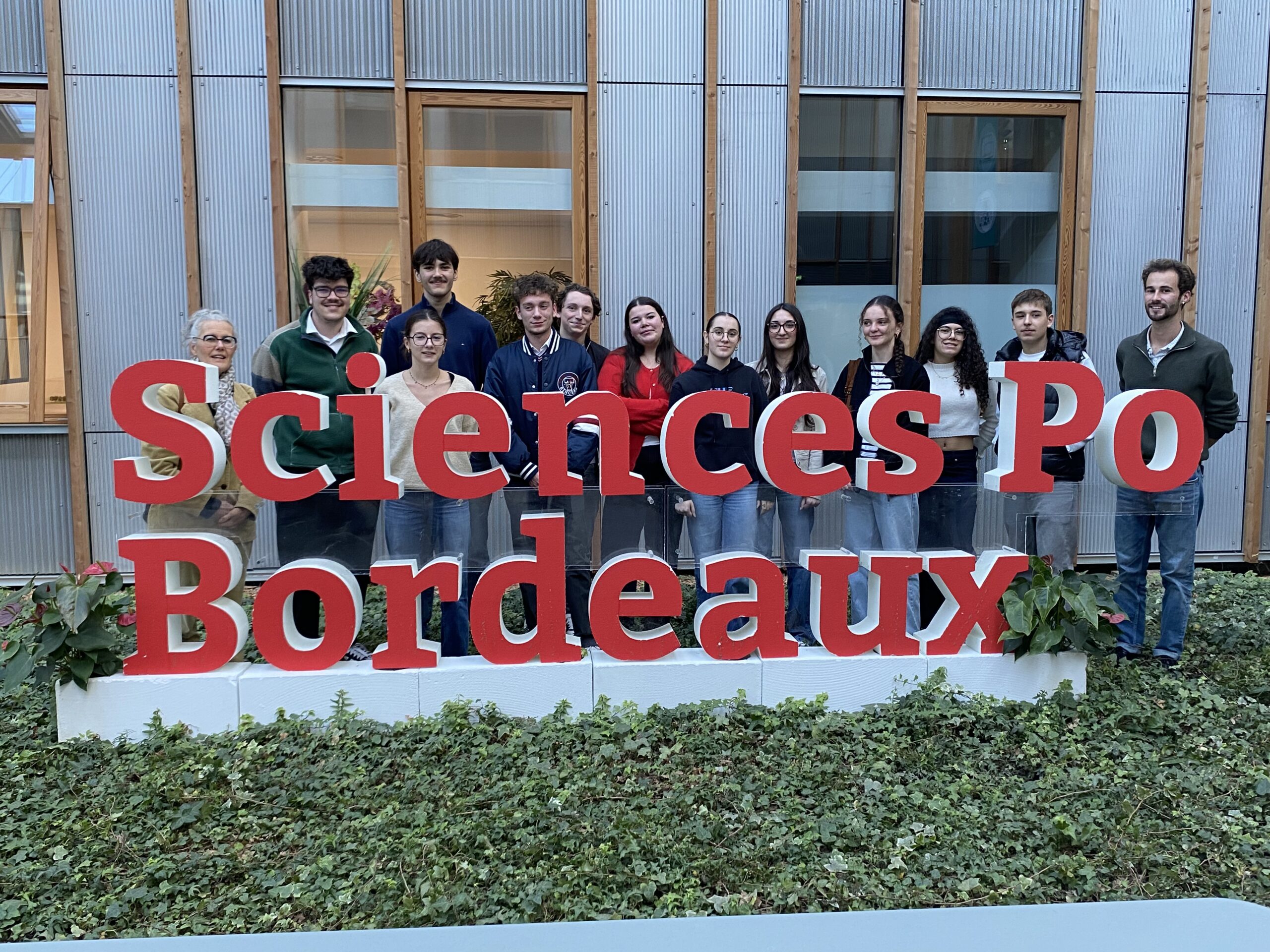 A la découverte de Sciences Po Bordeaux pour les lycéens JPPJV du lycée Audouin Dubreuil