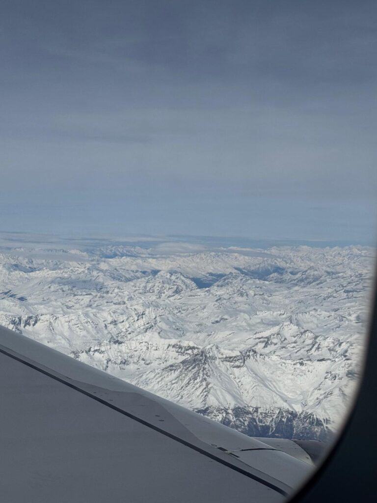 Baptêmes de l'air et découvertes italiennes : le grand départ du Club Europe pour Salò 4 Survol des Alpes