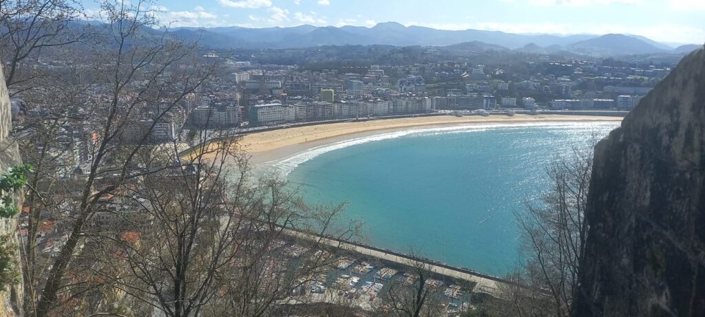 6767fc63 709b 4ea5 9123 dd537f5db18a